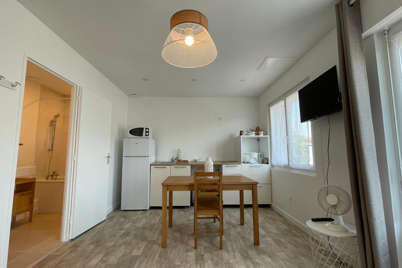 Le Bout Du Lac Studio Renove Avec Balcon Et Vue Sur La Montagne Annecy Ngoại thất bức ảnh