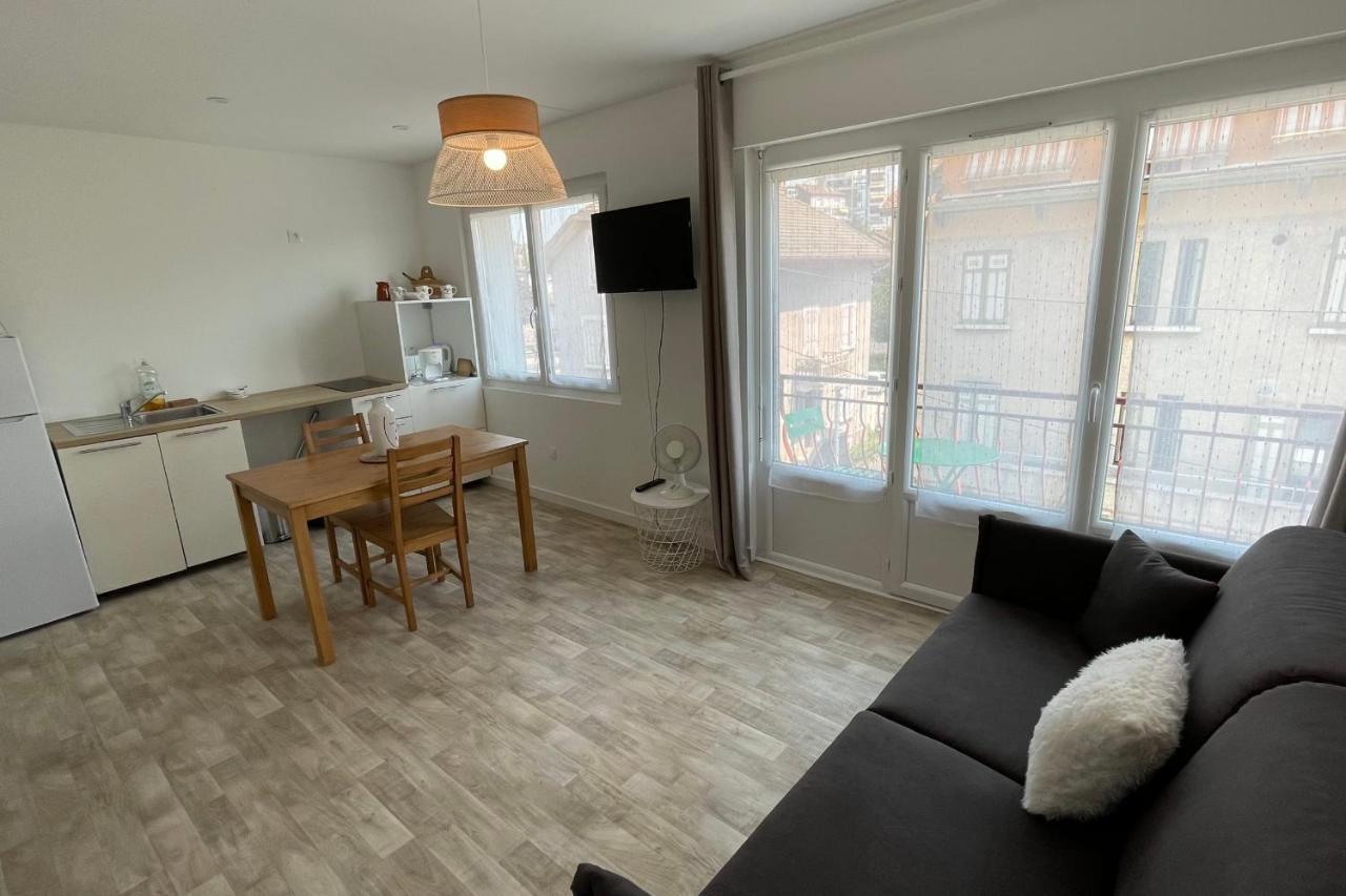 Le Bout Du Lac Studio Renove Avec Balcon Et Vue Sur La Montagne Annecy Ngoại thất bức ảnh