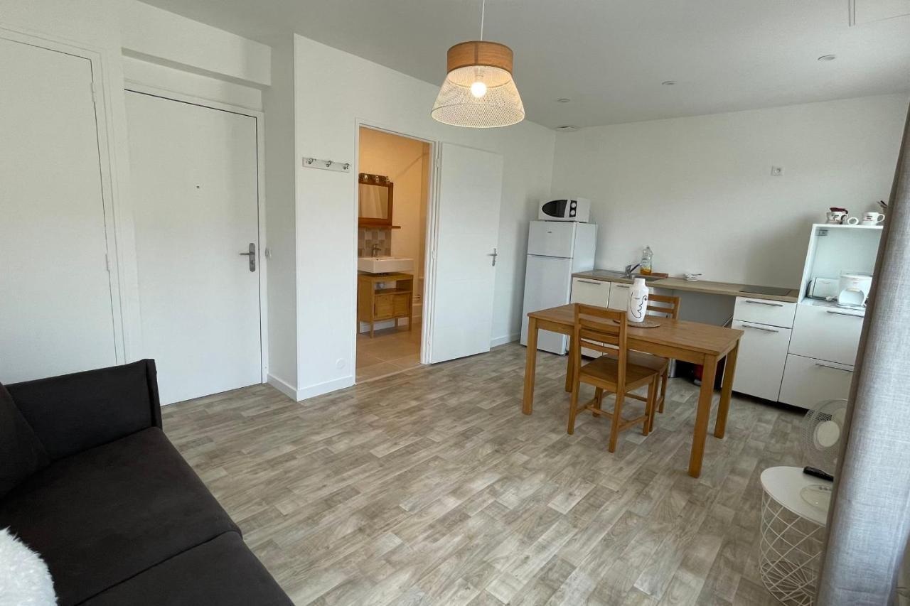 Le Bout Du Lac Studio Renove Avec Balcon Et Vue Sur La Montagne Annecy Ngoại thất bức ảnh